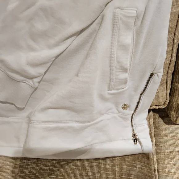 Lilly Pulitzer White Sweatshirt - Picture 3 of 4
